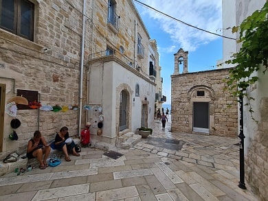 Italské městečko Polignano a Mare v Apulii